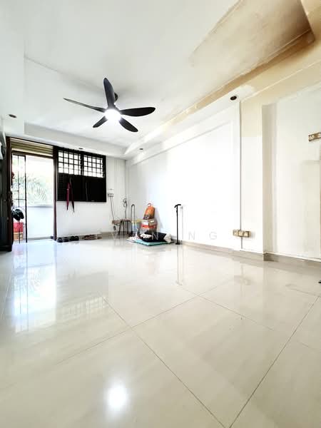 90 Commonwealth Drive, 90 Commonwealth Drive, 2 Bedrooms, 646 sqft, HDB Flat For Sale, by Ivan Ng, 500194065 - Living Room - PropertyGuru.com.sg
