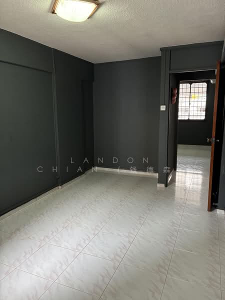 462 Tampines Street 44, 462 Tampines Street 44, 2 Bedrooms, 689 sqft, HDB Flat For Sale, by Landon Chian (钱德森), 500194067 - master room - PropertyGuru.com.sg