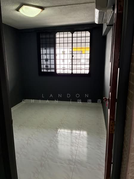 462 Tampines Street 44, 462 Tampines Street 44, 2 Bedrooms, 689 sqft, HDB Flat For Sale, by Landon Chian (钱德森), 500194067 - common room - PropertyGuru.com.sg