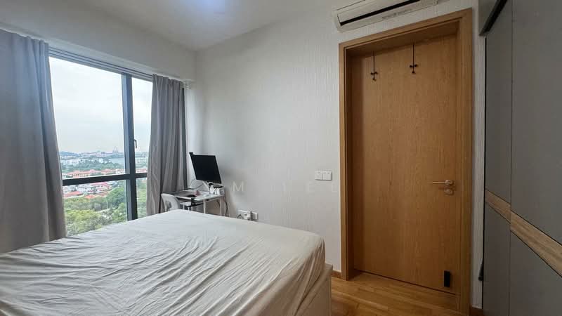 Twin VEW, 93 West Coast Vale, 2 Bedrooms, 743 sqft, Condominium For Sale, by SM Lee, 500194071 - Bedroom - PropertyGuru.com.sg