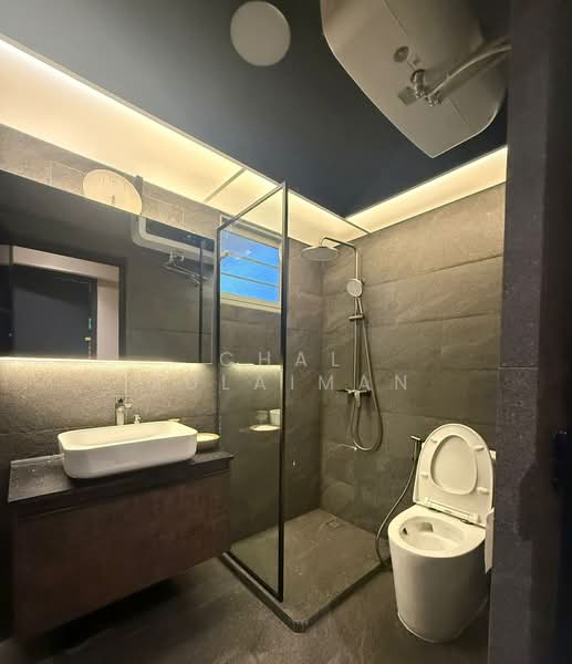 484 Tampines Street 43, 484 Tampines Street 43, Room Rental, 140 sqft, HDB Flat For Rent, by Chal Sulaiman, 500194077 - Bathroom - PropertyGuru.com.sg