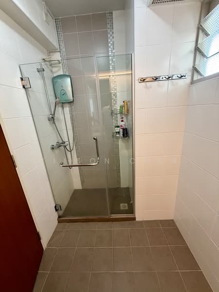 126C Kim Tian Road, 126C Kim Tian Road, 3 Bedrooms, 936 sqft, HDB Flat For Sale, by Wilson Chen, 500194080 - Bathroom - PropertyGuru.com.sg