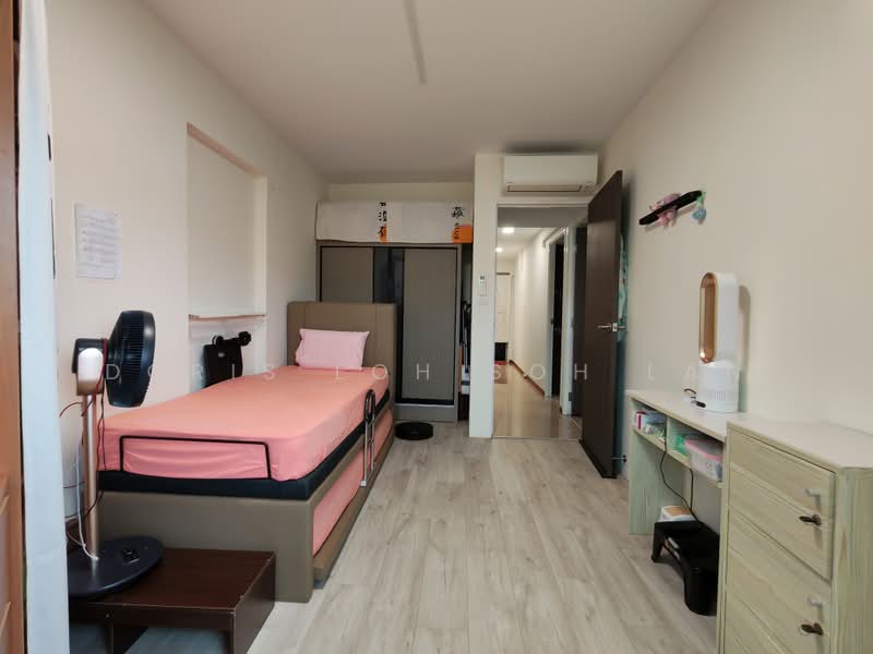 394 Bukit Batok West Avenue 5, 394 Bukit Batok West Avenue 5, 4 Bedrooms, 1,270 sqft, HDB Flat For Sale, by Doris Loh Soh Lan, 500194088 - Bedroom 2 - PropertyGuru.com.sg