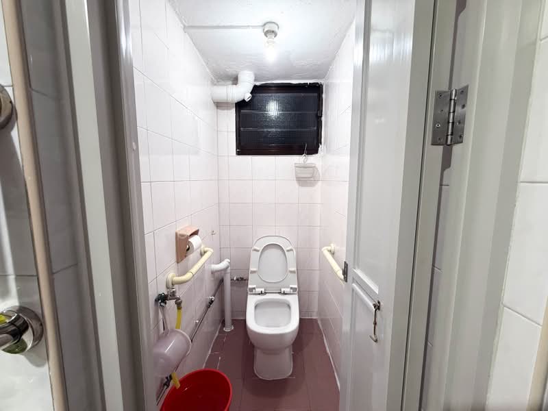 93 Whampoa Drive, 93 Whampoa Drive, Room Rental, 130 sqft, HDB Flat For Rent, by Novell Tan, 500194089 - Bathroom - PropertyGuru.com.sg