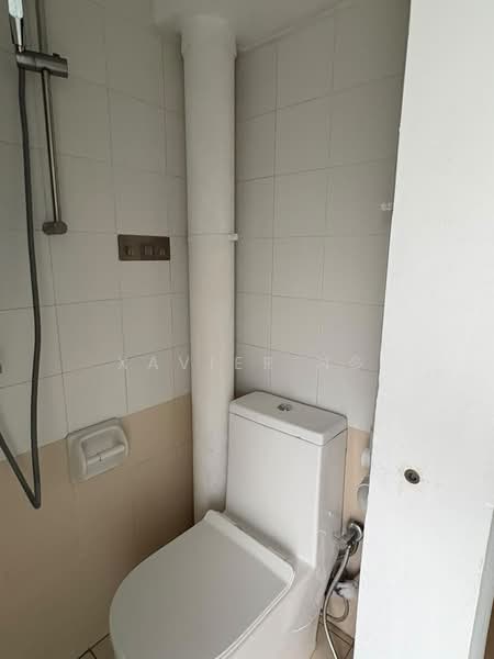 Evergreen Park, 35 Hougang Avenue 7, 3 Bedrooms, 1,040 sqft, Condominium For Sale, by Xavier Ng, 500194090 - Bathroom - PropertyGuru.com.sg