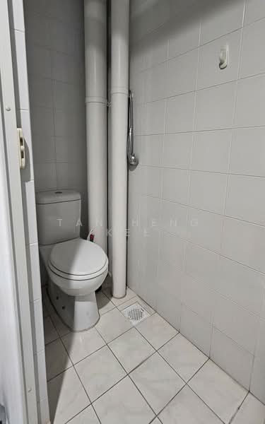 A Treasure Trove, 50 Punggol Walk, 3 Bedrooms, 915 sqft, Condominium For Rent, by Tan Heng Kee, 500194091 - Yard WC - PropertyGuru.com.sg