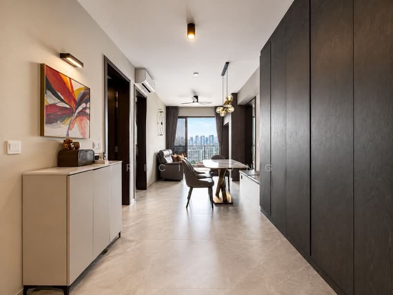 Clavon, 8 Clementi Avenue 1, 2 Bedrooms, 764 sqft, Condominium For Sale, by Tricia Ong, 500194094 - Corridor - PropertyGuru.com.sg