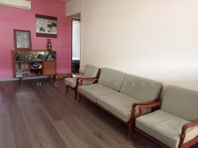 202 Tampines Street 21, 202 Tampines Street 21, 2 Bedrooms, 807 sqft, HDB Flat For Rent, by Michelle Hiang, 500194099 - Living Room - PropertyGuru.com.sg