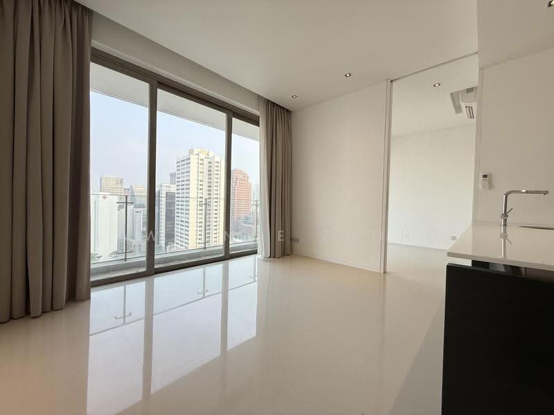 Scotts Square, 8 Scotts Road, Orchard / River Valley, 1 Bedroom, 635 sqft, Condominium For Sale, by Lawrence Zhong, 500194103 - Living Room - PropertyGuru.com.sg