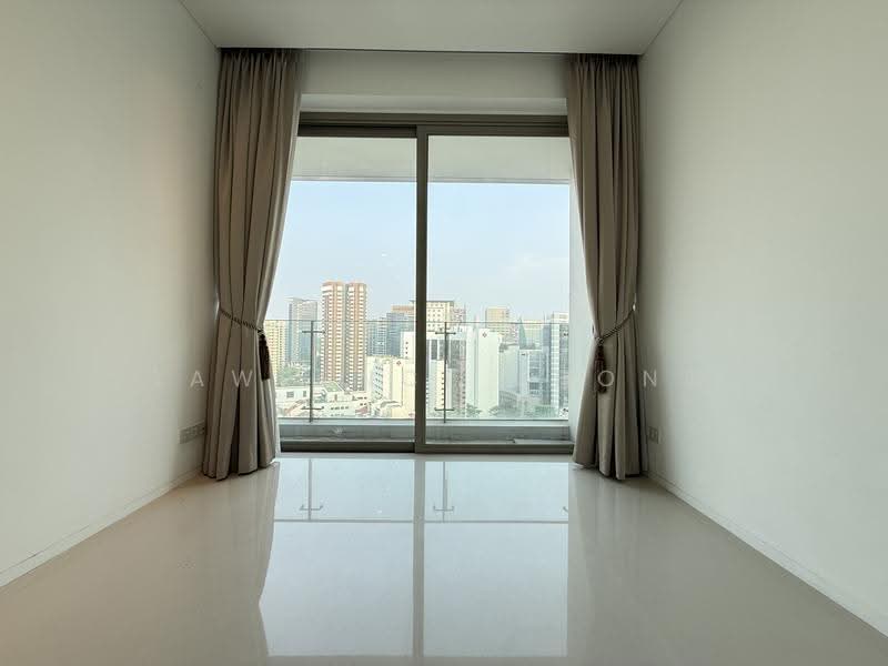 Scotts Square, 8 Scotts Road, Orchard / River Valley, 1 Bedroom, 635 sqft, Condominium For Sale, by Lawrence Zhong, 500194103 - Bedroom - PropertyGuru.com.sg
