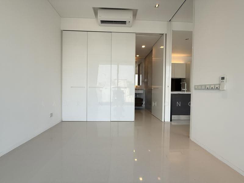 Scotts Square, 8 Scotts Road, Orchard / River Valley, 1 Bedroom, 635 sqft, Condominium For Sale, by Lawrence Zhong, 500194103 - Bedroom - PropertyGuru.com.sg