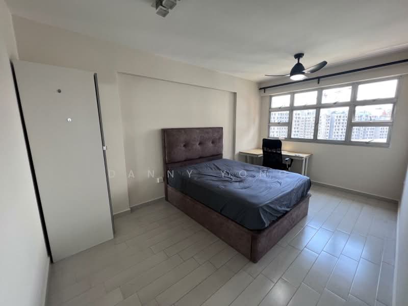 440D Bukit Batok West Avenue 8, 440D Bukit Batok West Avenue 8, 3 Bedrooms, 1,206 sqft, HDB Flat For Rent, by Danny Yong, 500194112 - Bedroom - PropertyGuru.com.sg