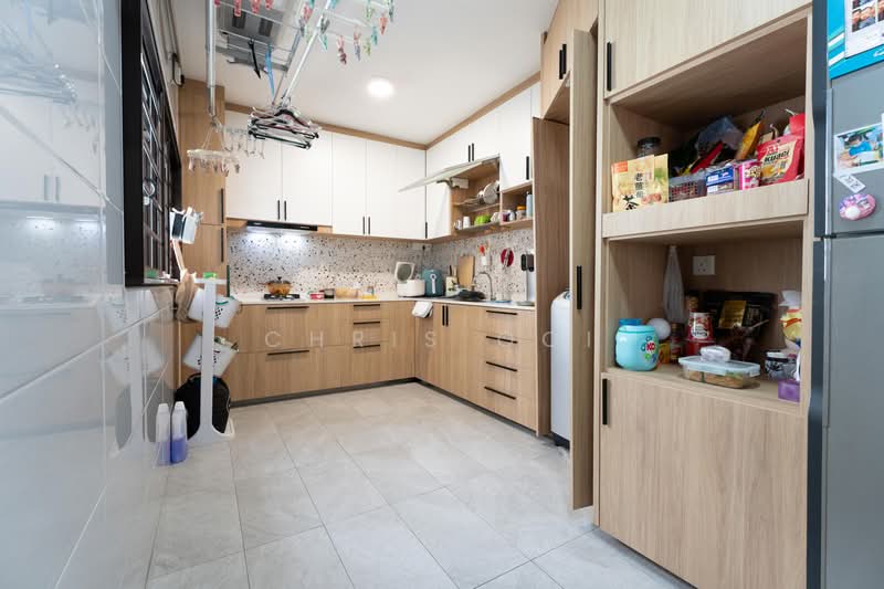 653A Jurong West Street 61, 653A Jurong West Street 61, 3 Bedrooms, 1,184 sqft, HDB Flat For Sale, by Chris Ooi, 500194123 - Kitchen - PropertyGuru.com.sg