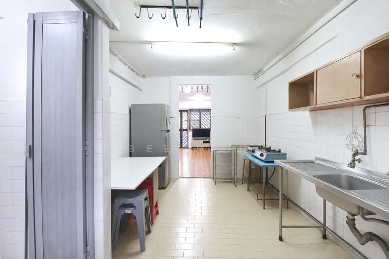 172 Ang Mo Kio Avenue 4, 172 Ang Mo Kio Avenue 4, 1 Bedroom, 484 sqft, HDB Flat For Sale, by Bee 林美玲, 500194124 - Kitchen - PropertyGuru.com.sg