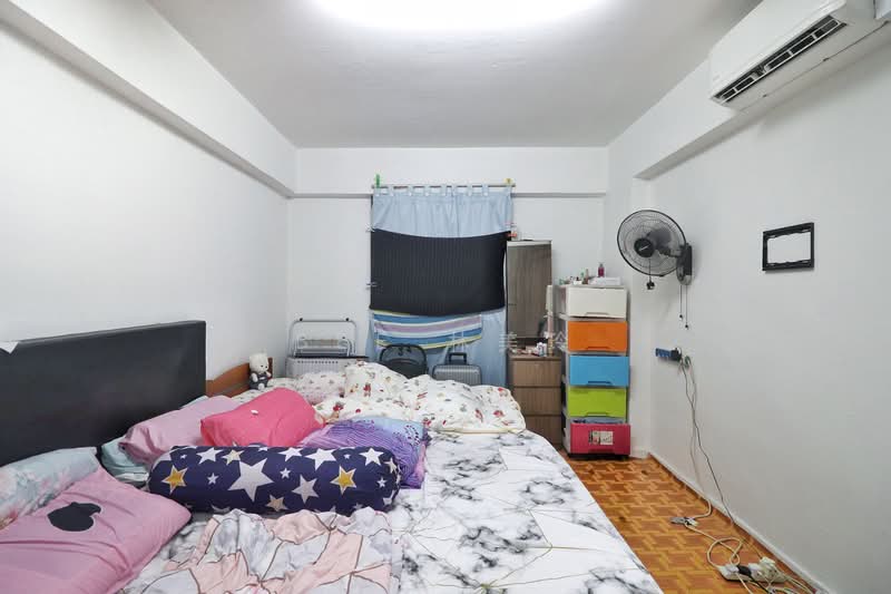 172 Ang Mo Kio Avenue 4, 172 Ang Mo Kio Avenue 4, 1 Bedroom, 484 sqft, HDB Flat For Sale, by Bee 林美玲, 500194124 - Bedroom - PropertyGuru.com.sg