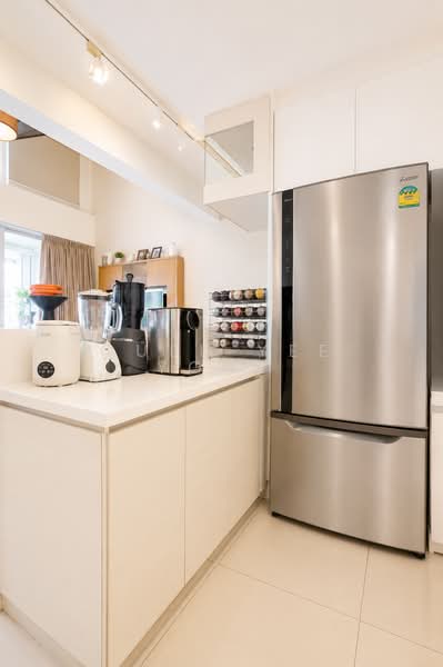 Oasis @ Elias, 66 Elias Road, 4 Bedrooms, 2,454 sqft, Condominium For Sale, by Quek Yee Yong, 500194129 - Kitchen - PropertyGuru.com.sg