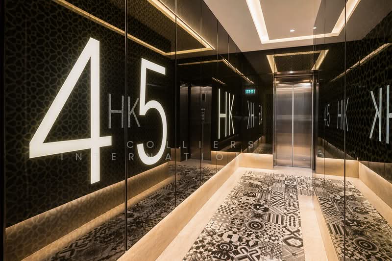 Renovated shophouse; Prime location; Lift access, Hongkong St, New Bridge Rd, South Bridge Rd, Upper Circular Rd, Boat Quay / Raffles Place / Marina, 985 sqft, Office For Rent, by AGNES HEU, 500194131 - Lobby - CommercialGuru.com.sg