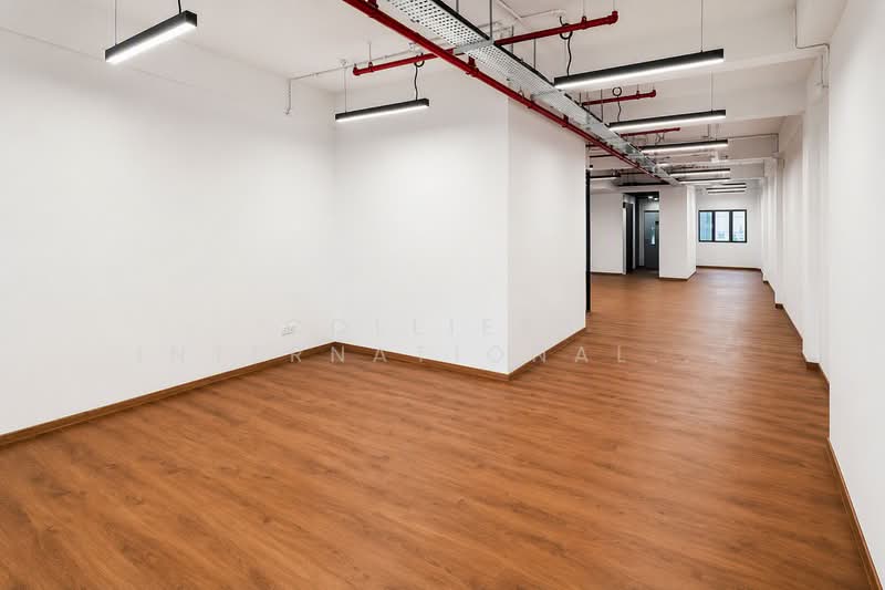 Renovated shophouse; Prime location; Lift access, Hongkong St, New Bridge Rd, South Bridge Rd, Upper Circular Rd, Boat Quay / Raffles Place / Marina, 985 sqft, Office For Rent, by AGNES HEU, 500194131 - Interior - CommercialGuru.com.sg