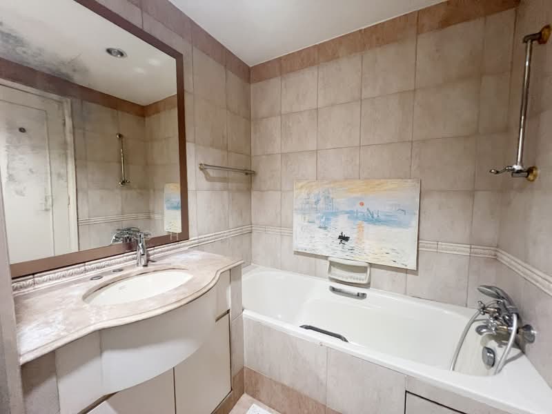 High Oak Condo, 11 Toh Tuck Road, 1 Bedroom, 150 sqft, Condominium For Rent, by Chua Yi Zhe, 500194135 - Bathroom - PropertyGuru.com.sg