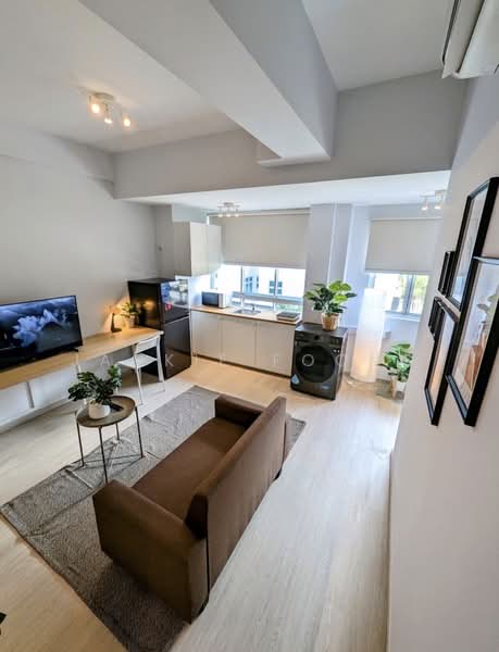 Hoot Kiam Mansion, 25 Hoot Kiam Road, 4 Bedrooms, 1,464 sqft, Walk-up Apartment For Sale, by Jackie Foong, 500194139 - Living Room - PropertyGuru.com.sg