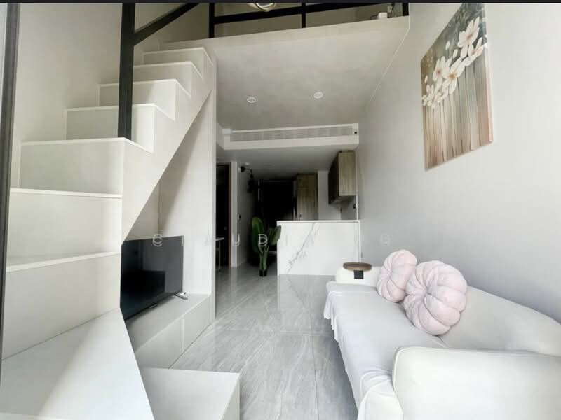 Leedon Green, 32 Leedon Heights, 2 Bedrooms, 678 sqft, Condominium For Sale, by Claudia Ng, 500194140 - Living Room - PropertyGuru.com.sg