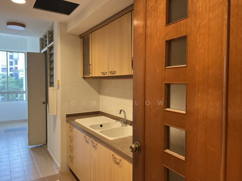 The Blossomvale, 900 Dunearn Road, Room Rental, 125 sqft, Condominium For Rent, by Cindy Low, 500194158 - Kitchen - PropertyGuru.com.sg
