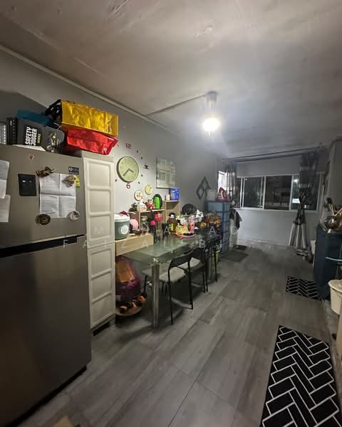481 Jurong West Street 41, 481 Jurong West Street 41, 2 Bedrooms, 721 sqft, HDB Flat For Sale, by Mohamad Faizal Bin Hanafi, 500194163 - Kitchen - PropertyGuru.com.sg