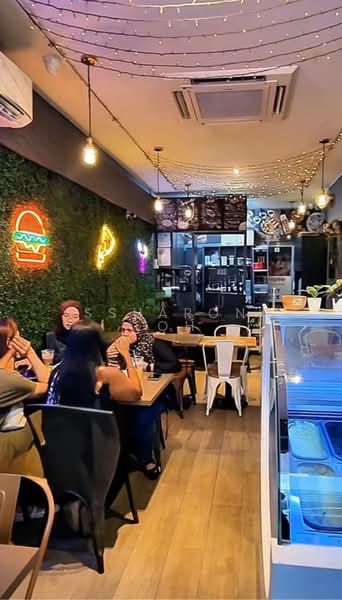 ARAB STREET, , 705 sqft, Food & Beverage For Rent, by Ssharon Loh, 500194178 - CommercialGuru.com.sg