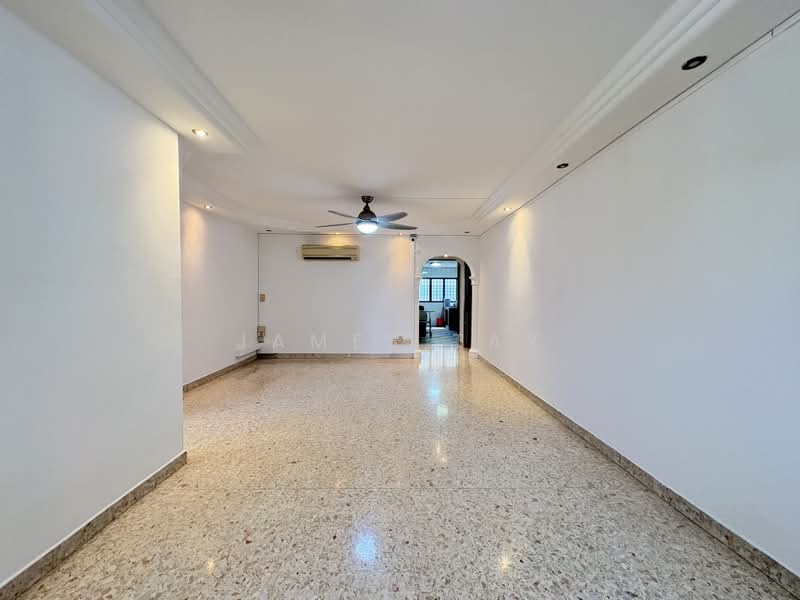 43 Cambridge Road, 43 Cambridge Road, 3 Bedrooms, 979 sqft, HDB Flat For Sale, by James Tay, 500194192 - Living Room - PropertyGuru.com.sg