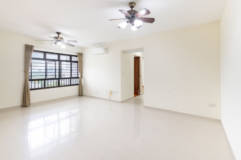 90 Tanglin Halt Road, 90 Tanglin Halt Road, 3 Bedrooms, 968 sqft, HDB Flat For Sale, by Katherine Tay, 500194194 - Living Room - PropertyGuru.com.sg
