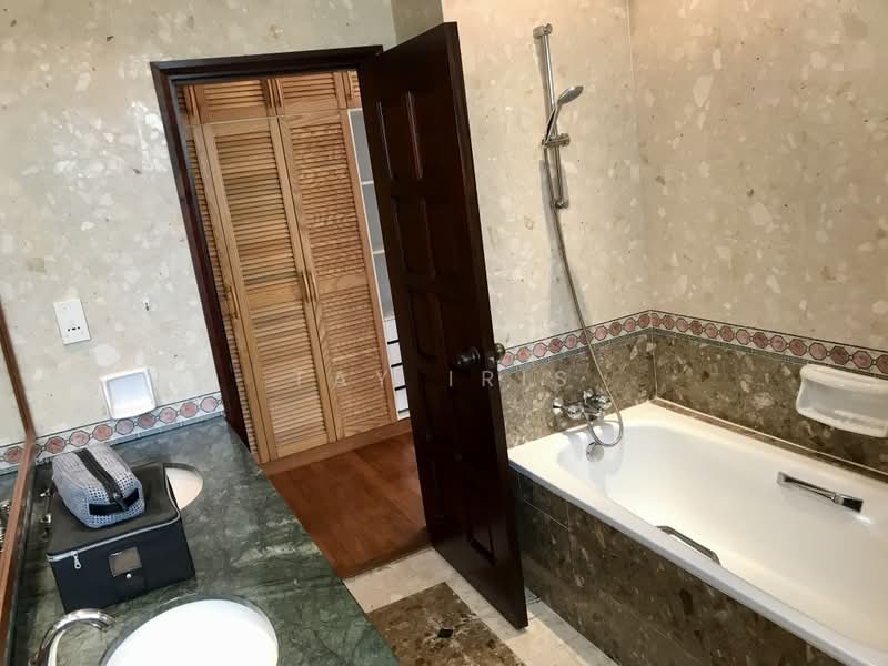 Mera Gardens, Almond Avenue, 5 Bedrooms, 5,000 sqft, Detached House For Rent, by Tay Iris, 500194197 - Bathroom - PropertyGuru.com.sg