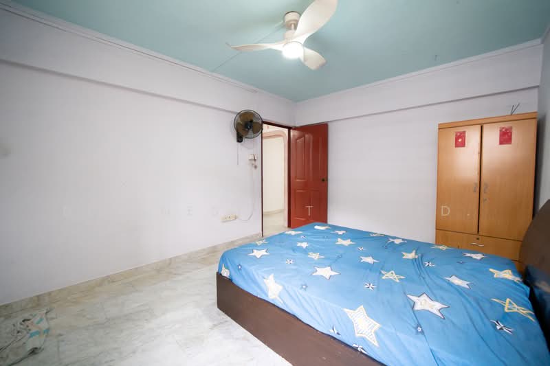 412 Jurong West Street 42, 412 Jurong West Street 42, 3 Bedrooms, 1,108 sqft, HDB Flat For Sale, by KENNETH CHUA, 500194199 - Bedroom - PropertyGuru.com.sg