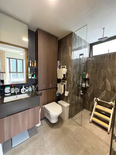 Midwood, 8 Hillview Rise, 3 Bedrooms, 904 sqft, Condominium For Rent, by Alex LI, 500194238 - Bathroom - PropertyGuru.com.sg