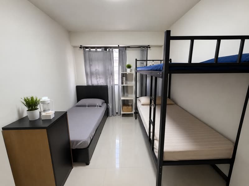 468B Bukit Batok West Avenue 9, 468B Bukit Batok West Avenue 9, 2 Bedrooms, 732 sqft, HDB Flat For Sale, by Ian Teo, 500194239 - Bedroom - PropertyGuru.com.sg