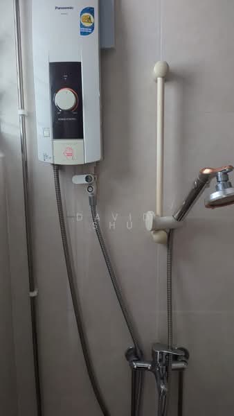 106 Spottiswoode Park Road, 106 Spottiswoode Park Road, Room Rental, 130 sqft, HDB Flat For Rent, by David Shu, 500194246 - Bathroom - PropertyGuru.com.sg