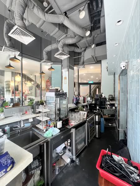 Alexandra Central, 321 Alexandra Road singapore, 700 sqft, Food & Beverage For Rent, by Amanda Peh, 500194249 - Interior - CommercialGuru.com.sg