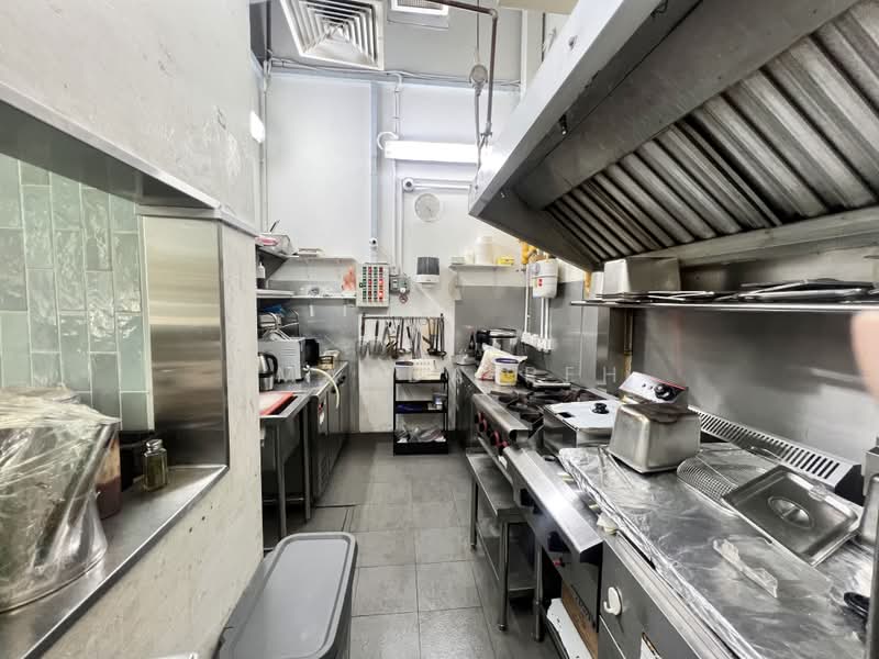 Alexandra Central, 321 Alexandra Road singapore, 700 sqft, Food & Beverage For Rent, by Amanda Peh, 500194249 - Kitchen - CommercialGuru.com.sg