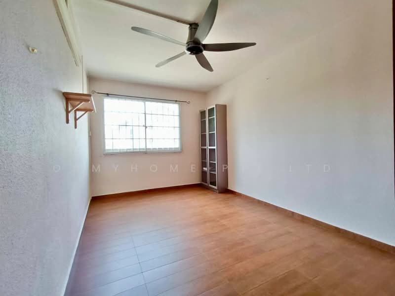 429 Pasir Ris Drive 6, 429 Pasir Ris Drive 6, 3 Bedrooms, 1,323 sqft, HDB Flat For Sale, by AARON LIM, 500194256 - Interior - PropertyGuru.com.sg