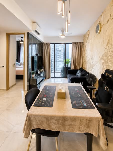 High Park Residences, 27 Fernvale Road, 2 Bedrooms, 678 sqft, Condominium For Sale, by Bjorn Lim, 500194257 - Living Room - PropertyGuru.com.sg