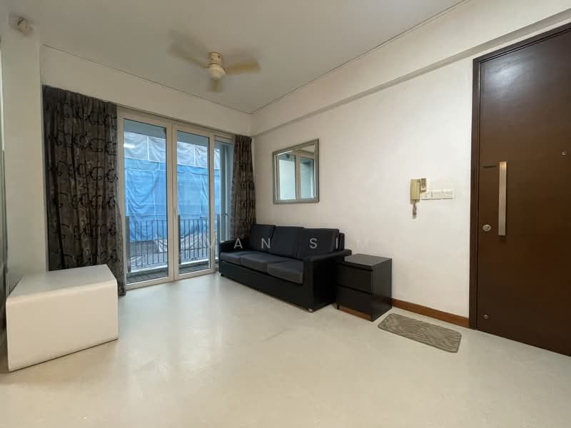 Bayou Residence, 349 Upper Paya Lebar Road, 3 Bedrooms, 904 sqft, Condominium For Sale, by Ivan Sim, 500194266 - Living Room - PropertyGuru.com.sg
