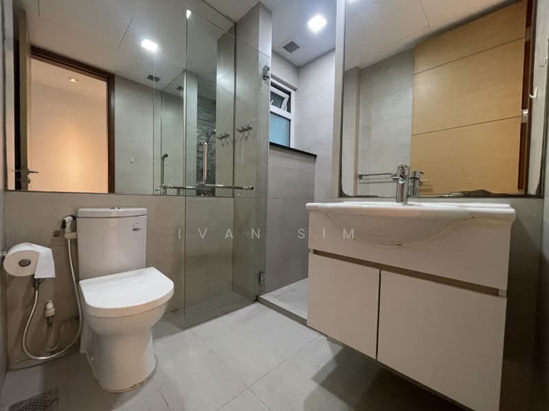 Bayou Residence, 349 Upper Paya Lebar Road, 3 Bedrooms, 904 sqft, Condominium For Sale, by Ivan Sim, 500194266 - Bathroom - PropertyGuru.com.sg