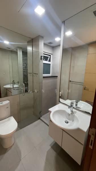Bayou Residence, 349 Upper Paya Lebar Road, 3 Bedrooms, 904 sqft, Condominium For Sale, by Ivan Sim, 500194266 - Bathroom - PropertyGuru.com.sg