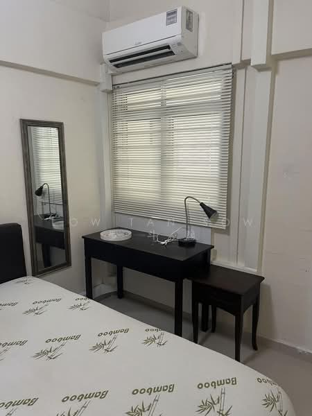 725 Clementi West Street 2, 725 Clementi West Street 2, 2 Bedrooms, 732 sqft, HDB Flat For Sale, by Low Tan Sow 罗 斗 赐, 500194267 - Bedroom - PropertyGuru.com.sg