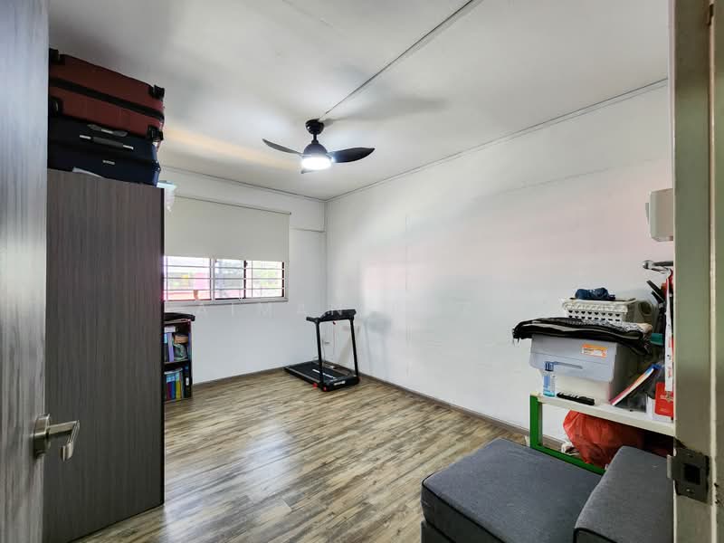 447 Jurong West Street 42, 447 Jurong West Street 42, 3 Bedrooms, 1,109 sqft, HDB Flat For Sale, by Aiman Roza, 500194281 - Interior - PropertyGuru.com.sg