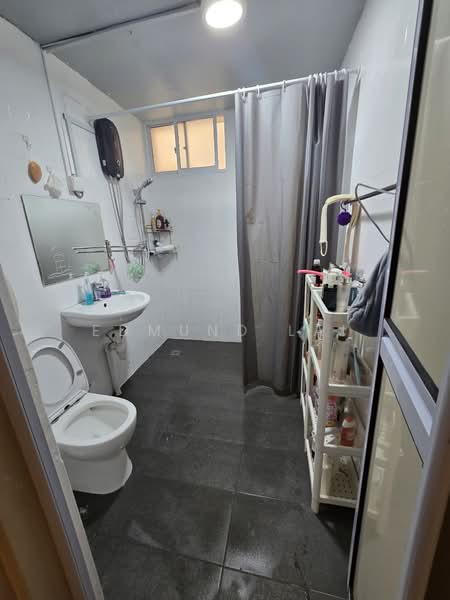 People's Park Centre, 101 Upper Cross Street, Room Rental, 140 sqft, Apartment For Rent, by Edmund Lai, 500194298 - Bathroom - PropertyGuru.com.sg