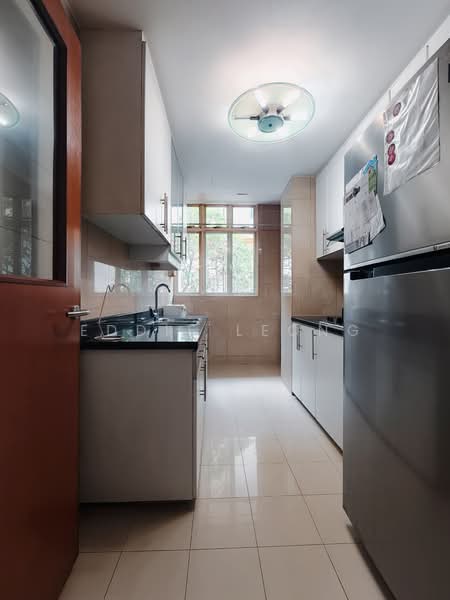 Sommerville Loft, 7 Sommerville Walk, 3 Bedrooms, 1,216 sqft, Condominium For Sale, by Eddie Leong, 500194303 - Kitchen - PropertyGuru.com.sg