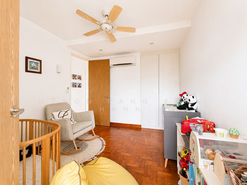Maple Woods, 987 Bukit Timah Road, 4 Bedrooms, 1,787 sqft, Condominium For Rent, by Myron Pang Kian Hann, 500194305 - Bedroom - PropertyGuru.com.sg