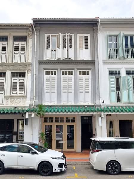 No GST | Petite All-White Shophouse with High Pitched Ceiling, Tras Street Tanjong Pagar Road Amoy Street, Chinatown / Tanjong Pagar, 722 sqft, Shop / Shophouse For Rent, by Krystal Khor, 500194307 - Exterior - CommercialGuru.com.sg