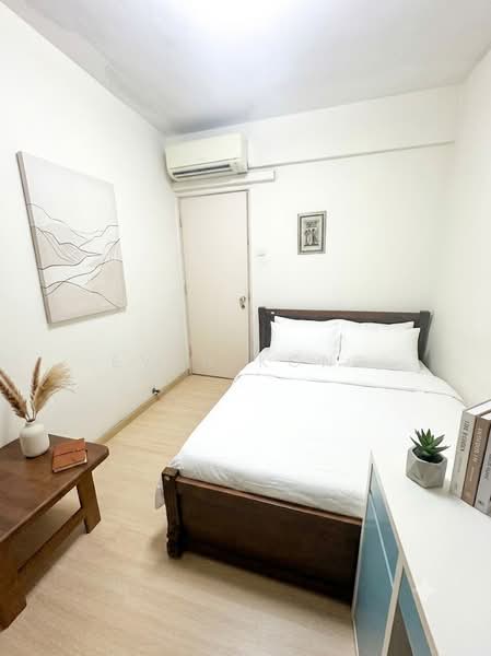 Orchid Park Condominium, , Room Rental, 200 sqft, Condominium For Rent, by Evan Kong, 500194315 - Bedroom - PropertyGuru.com.sg