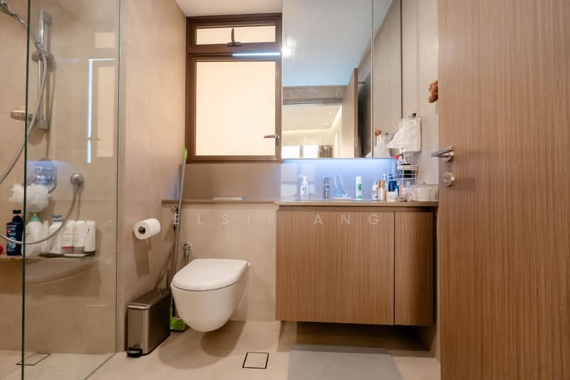 Seaside Residences, 10 Siglap Link, 3 Bedrooms, 1,087 sqft, Apartment For Sale, by Elsie Ang, 500194316 - Bathroom - PropertyGuru.com.sg